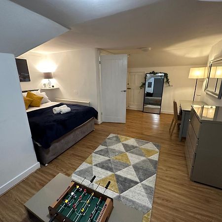 3 Bed Flat With Pool Table Apartamento Cambridge  Exterior foto